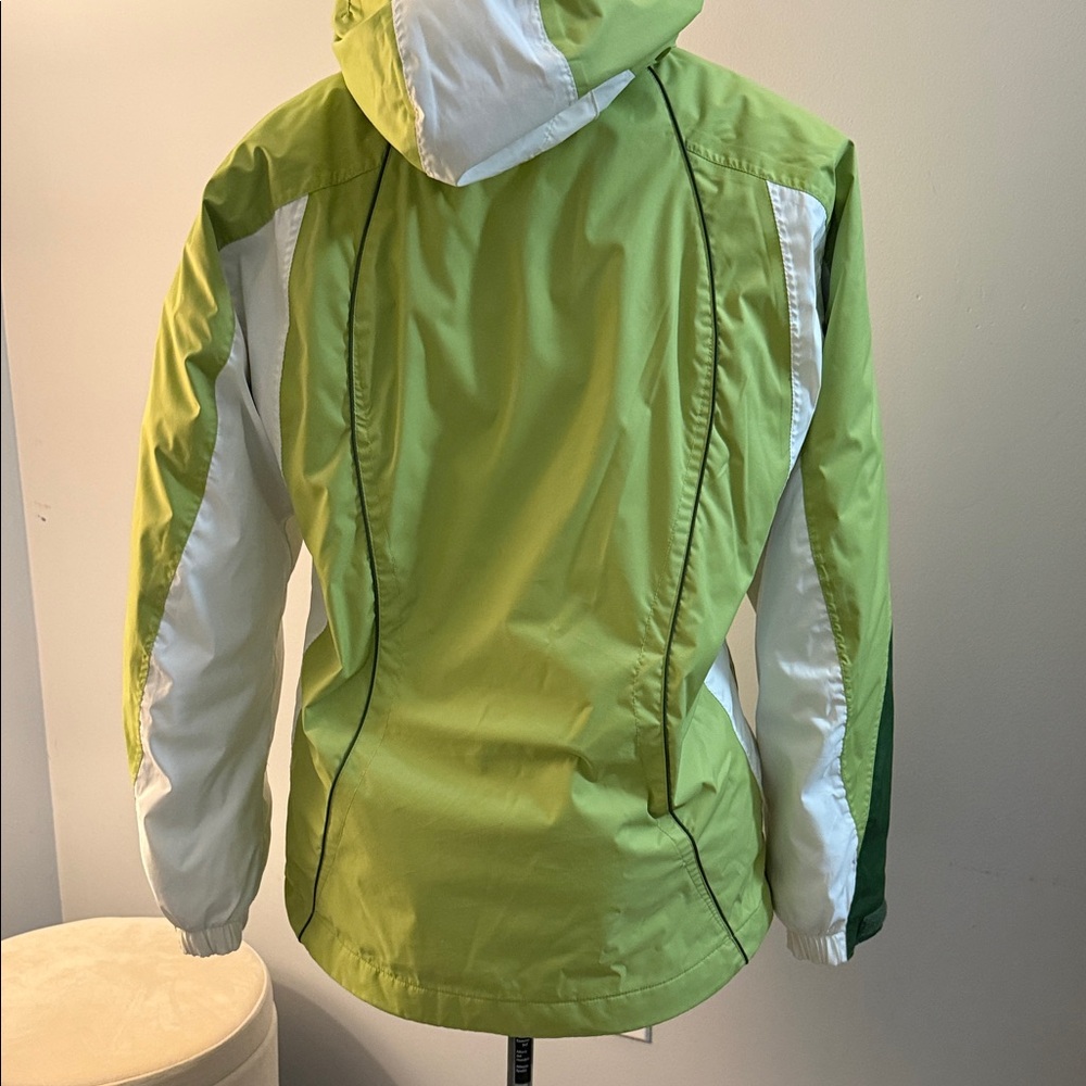 Columbia Lime and White Ski Jacket - Picture 11 of 16